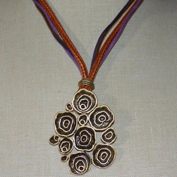 Coldwater Creek NOS Gold Tone Abstract Swirl Necklace - Picture 1 of 6